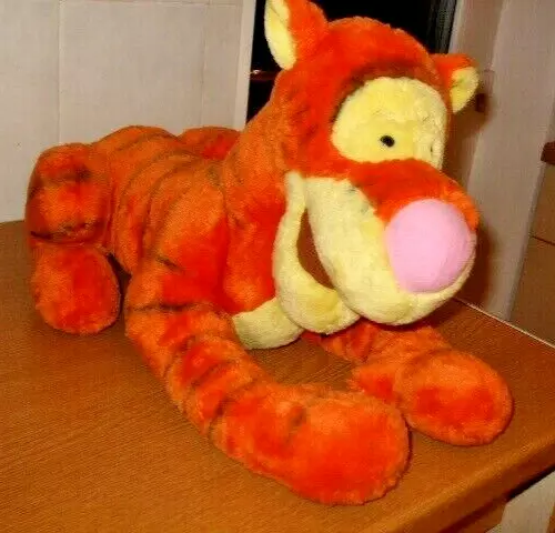 Giant hot sale tigger teddy
