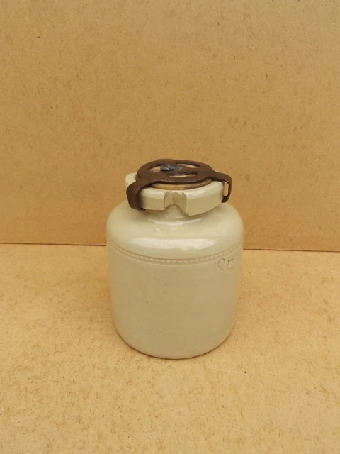 Beurrier, Beurrier Avec Cloche, Beurrier En Porcelaine Avec Capuchon En