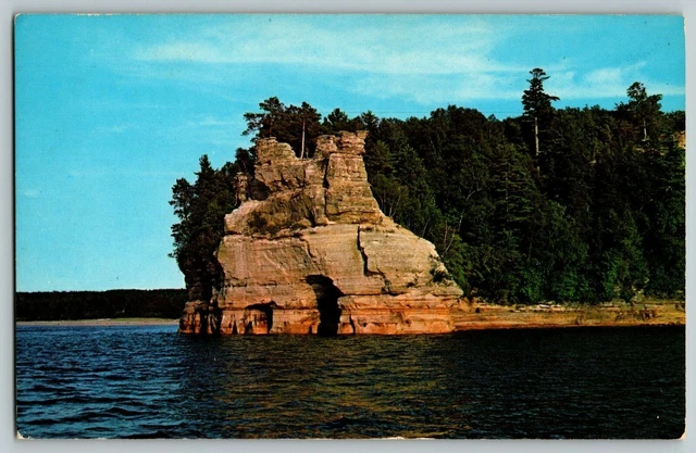 Miners Castle Pictured Rocks Munising  Michigan Vtg Postcard