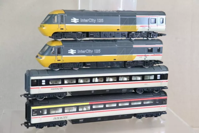 HORNBY BR INTERCITY SWALLOW CLASS 43 HST DIESEL LOCOMOTIVE 43125 4 CAR SET oe