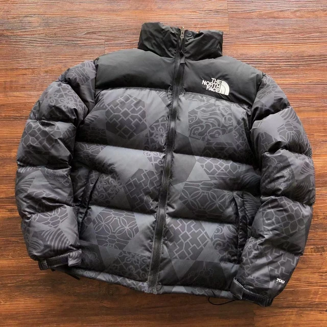 Doudoune 700 The North Face 96 Retro Nuptse Noir à capuche intégré au col Size M