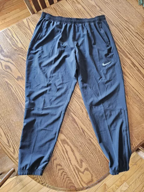 NWT NIKE ESSENTIAL Woven Running Pants Black Size XL $29.99 - PicClick