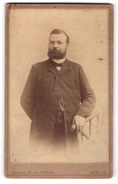 Fotografie Wilhelm Kersten, Berlin, Portrait bürgerlicher Herr mit Vollbart u.