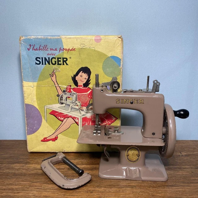 Antique Vintage Hand Crank Sewing Machine SINGER Brown Toy Display Junk Fedex
