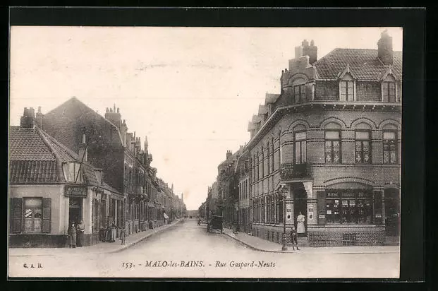 CPA Malo-les-Bains, Rue Gaspard-Neuts, vue de la rue