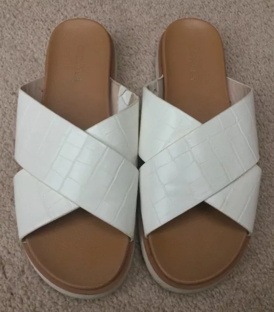 Carvela white on sale wedge sandals