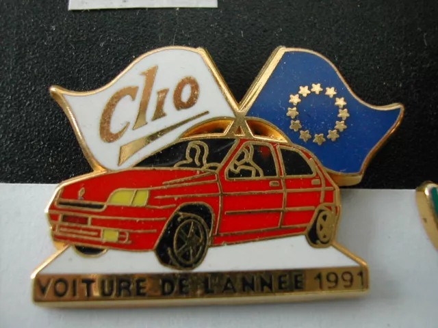 * Pin's Pin Arthus Bertrand Renault Clio Voiture De L'annee 1991 Email