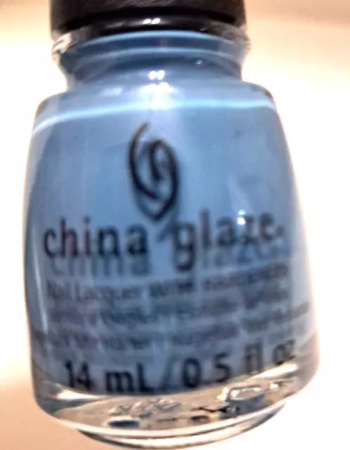 China Glaze Nail Lacquer with Hardeners Polish BLUE Sizing Me Up 1629/84293