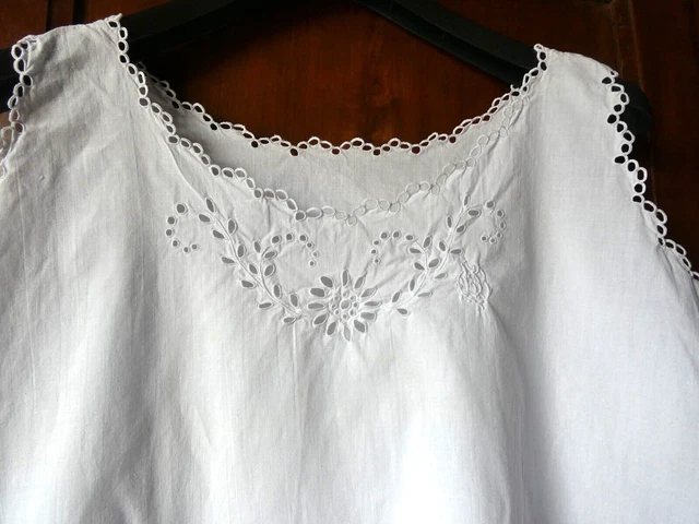 Chemise de nuit ancienne brodée outlet
