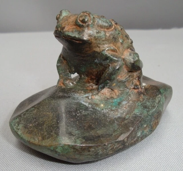 Estatua Rana Fauna Art Deco Estilo Art Nouveau Estilo Bronce sólido Firmado 2