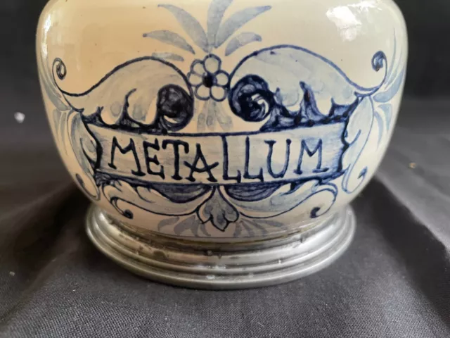 antique ceramic apothecary jar  "Metallum". Tin lid 2