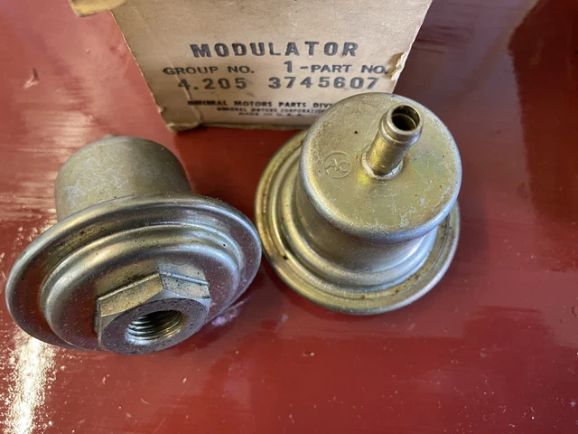 1950 's GM PARTS LOT REGULATOR KIT VACUUM MODULATOR LINK 3