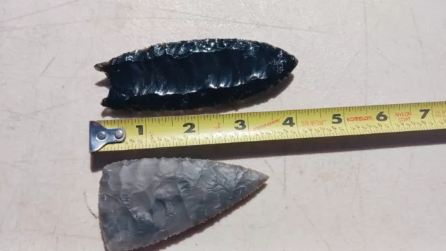 Two Paleo Style Arrowheads, Atlatl, Obsidian, Hornstone Flintknapping