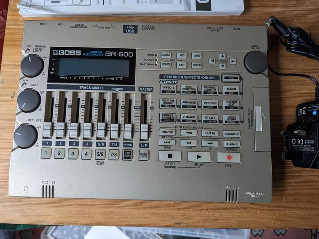 Portable Boss BR-600 audio recorder USED BUT IN NEARLY NEW CONDITION