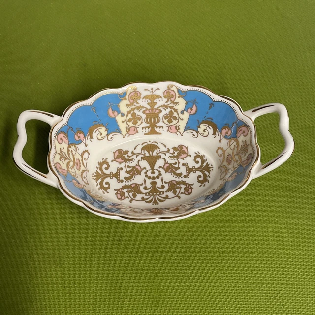 2002 GOLDEN JUBILEE The Royal Collection Fine Bone China Bowl Queen