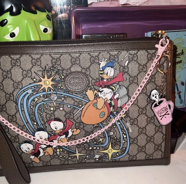 GUCCI GG SUPREME Donald Duck Disney x Gucci Leather Unisex Belt Bag