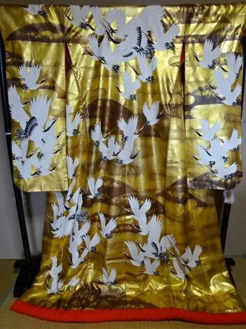 Kimono Iro uchikake Akira Akiyama pure silk embroidery dress from japan jp