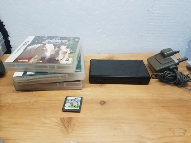 Nintendo DS Lite Black Handheld System USG-001, Charger, 4 Game Include Mario