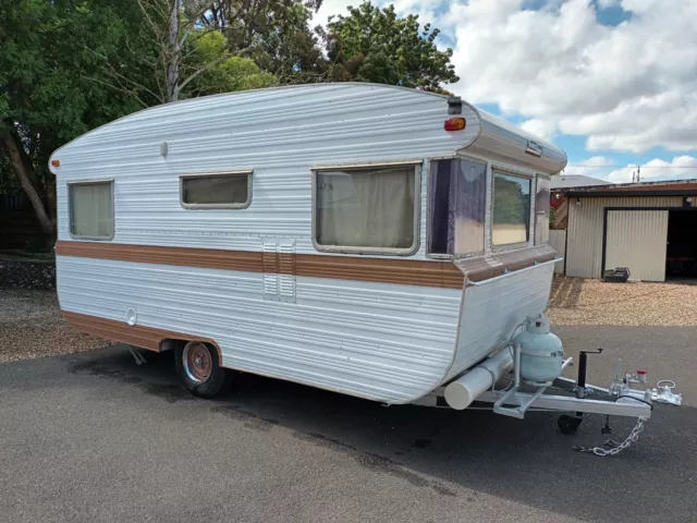 Vintage Caravan Travel Home Deluxe 1970