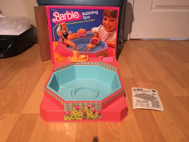 BARBIE DOLL BUBBLING Spa Hottub Pool Furniture Accessories Vintage