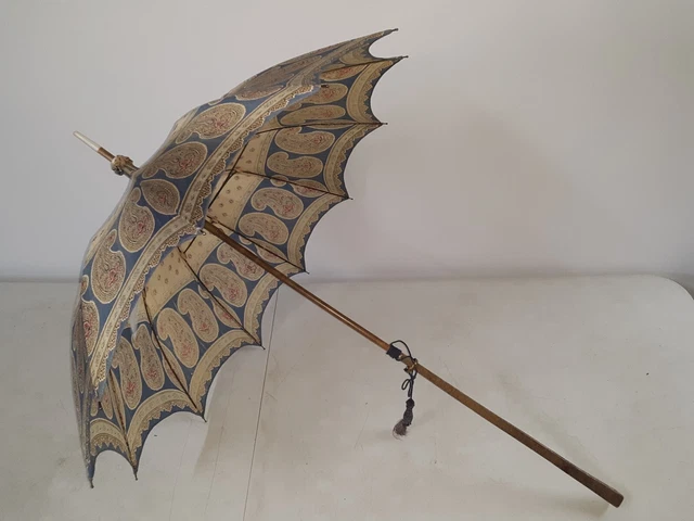 Vintage Parasol Fancy wood Handle & Wood shaft For Restoration