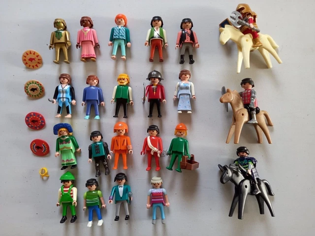 Playmobil - Lot de 3 Cavaliers, 19 Personnages et quelques accessoires