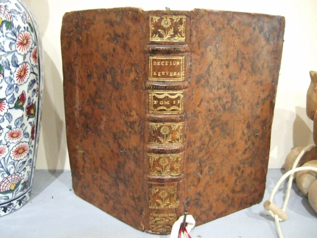 lot de livres anciens,1768,1 volume, Dictionnaire Littéraire,T II, L-Q