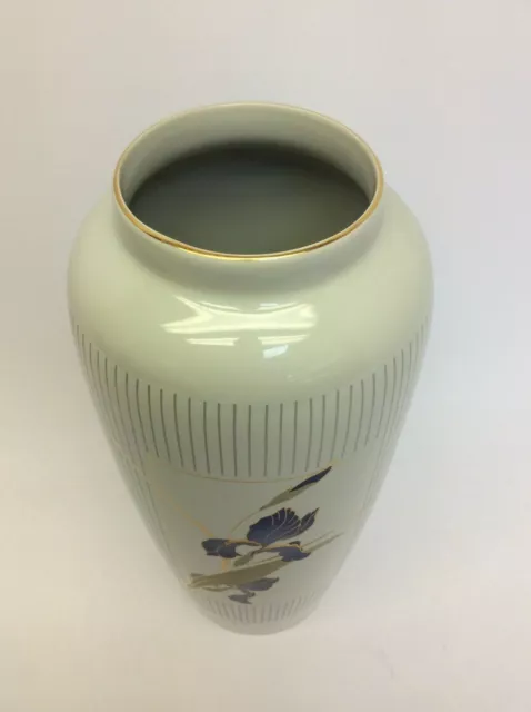 Vintage OTAGIRI Grand Iris Flower Vase White Blue Gold Color Decorative Vase 2