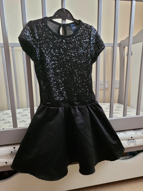 Girls 5-6 years clothes bundle 3