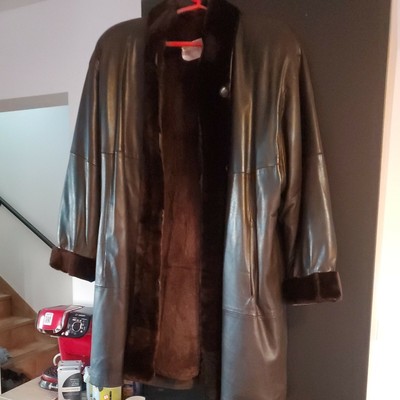 Femme Vêtements Sprung Frères Femme Manteaux & Vestes Sprung Frères Femme Fourrures Sprung Frères Femme Manteaux en fourrure Sprung Frères Femme L/XL, T4 Manteau en fourrure SPRUNG FRÈRES 42 Manteaux en fourrure Sprung Frères Femme noir 