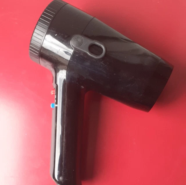 seche cheveux Braun - noir - en parfait état