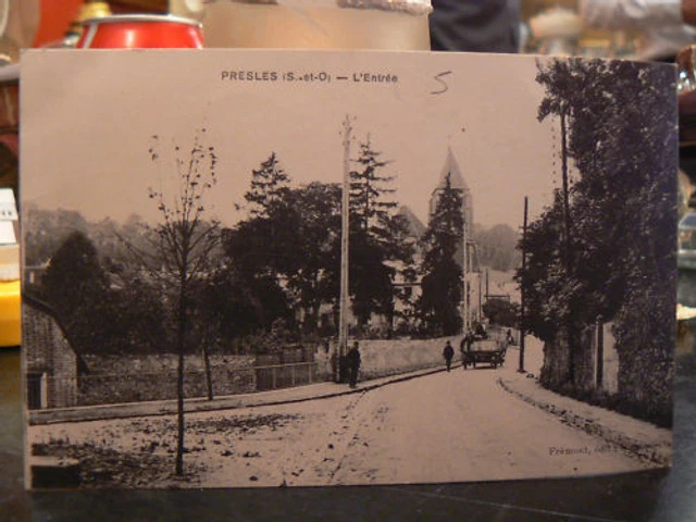 cpa 95 presles village entrance animee coupling