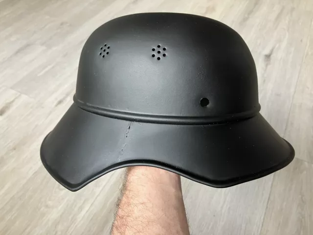 Deutscher Gladiator Stahlhelm - dreiteiliger Ausführung *restauriert