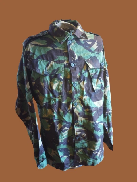 Long sleeve shirt - Jungle green with camouflage on chest. main image 1