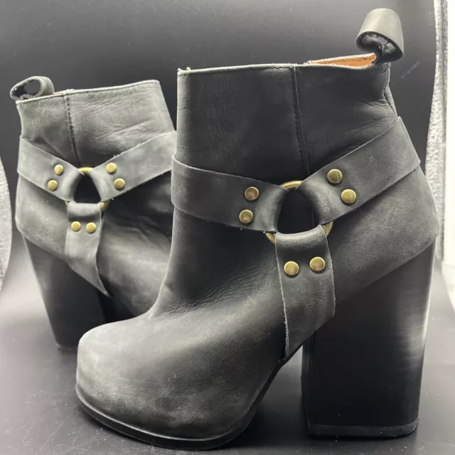 Jeffrey Campbell X Nasty Gal Harness Moto Boots Womens 5.5 Gray Grey Leather