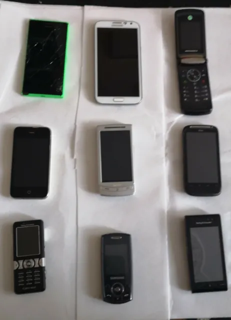 Job lot of phones for spares or repairs