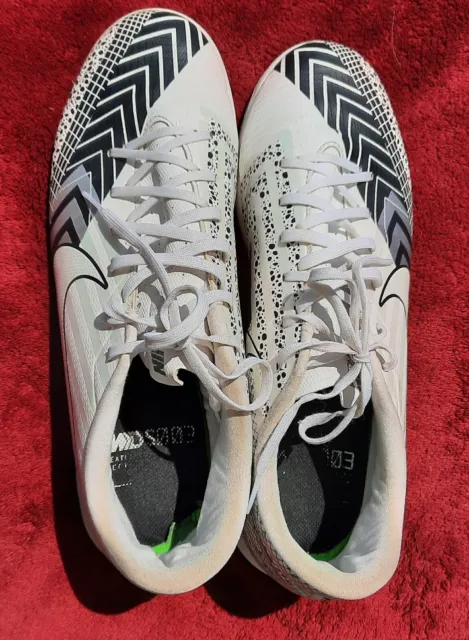 Fußballhallenschuhe Nike Mercurial Vapor, Größe 42,5, schwarz-weiß, gebraucht 