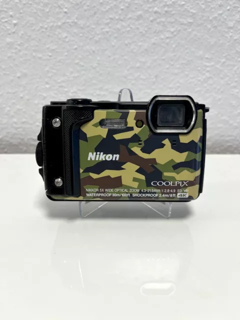 Nikon Coolpix W300 Camouflage / Wasserdichte Digitalkamera / Defekt