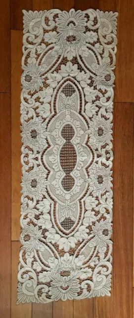 Ecru Madeira Hand Embroidered Cutwork Needle Lace Linen  Runner Taupe 50" x 16"