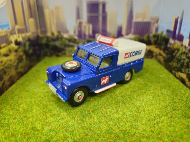 Corgi - 1:43 - Land Rover 109 WB et Remorque 1962 - Hecho - Catawiki