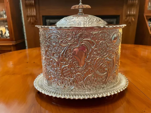 Antique Victorian silver plated Tea Caddy/Biscuit Box in excellent condition