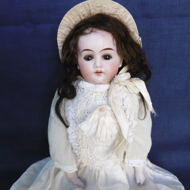 Poupée ancienne tete en biscuit de porcelaine SFBJ 60 PARIS 3 corps