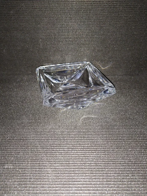 Cendrier verre moderniste look diamant 12x12cm
