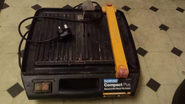 Plasplugs compact plus xl dww200 electric tile cutter deals