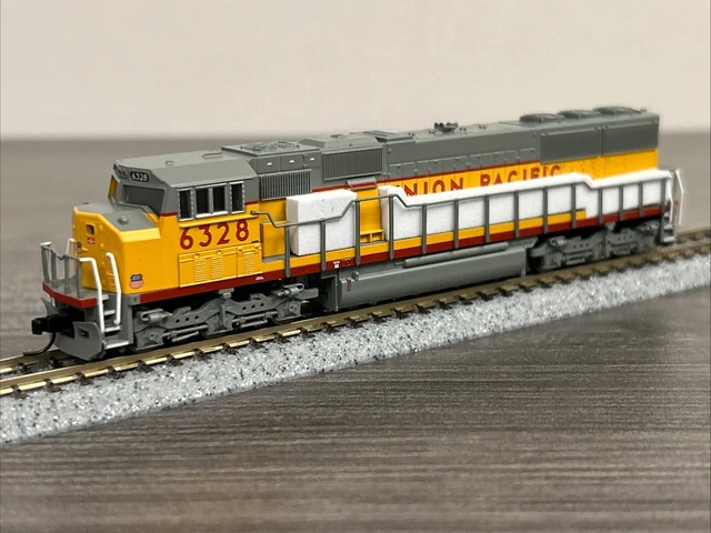 ATLAS SD-24 UNION Pacific 402 7595 Ho Scale Locomotive Model