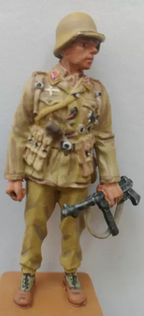 SOLDAT  WW2 infanterie SMALL soldier  métalic Allemand