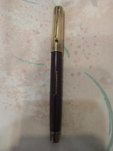 Eversharp Brown Fountain Pen 14K Gold Medium Nib