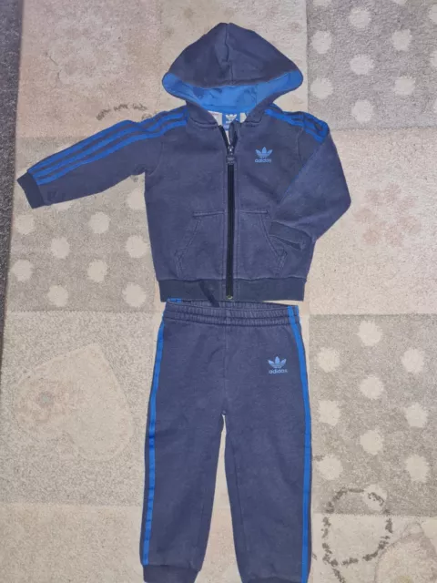 2-tlg. Baby Jogginganzug von Adidas in Gr. 86/92 für Mädchen & Jungen / Jungs