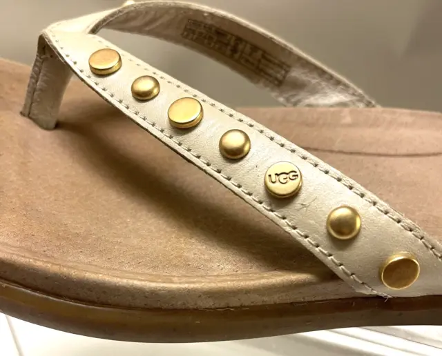 UGG Lyndi Thong Flip Flop Studded Cream Leather Sandals SN1006357 Women's 8 Shoe