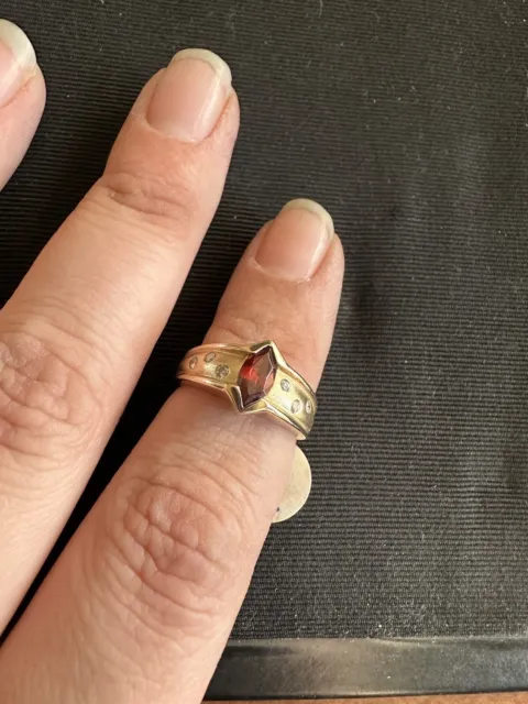 Vintage 10K Solid Yellow Gold Garnet Ring Tiny Diamonds Size 6 1/2